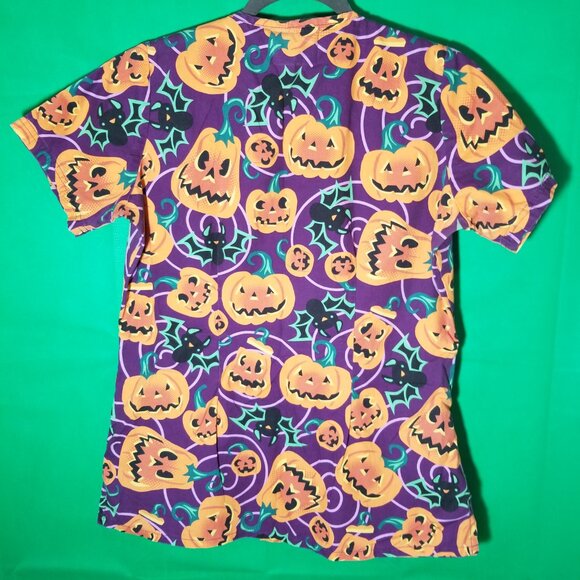 Butter Soft Halloween Scrub Top Unisex Small Short Sleeve V-Neck Pumpkin Bats - Picture 2 of 4